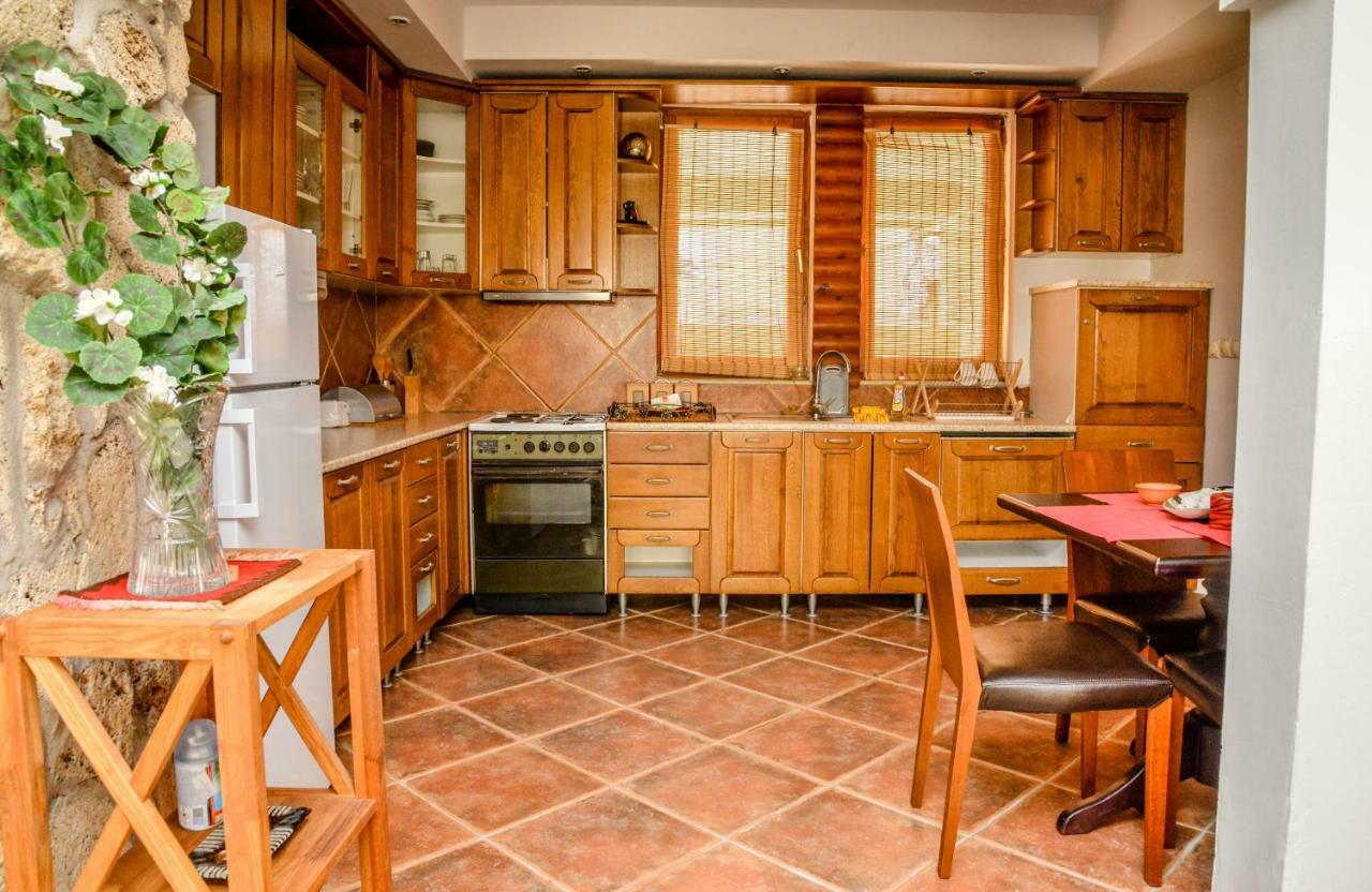 סקופיה Tomas Apartments מראה חיצוני תמונה