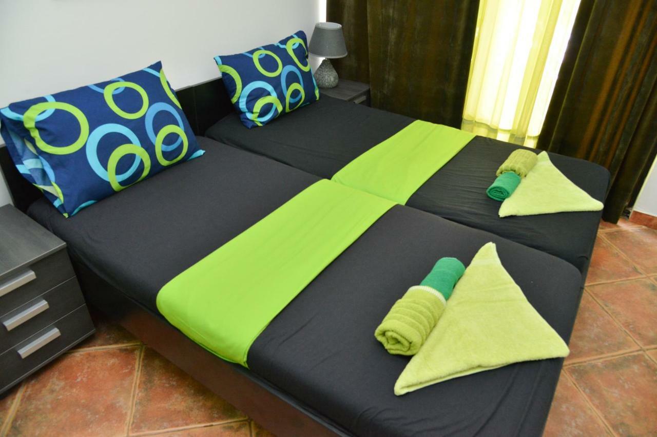 סקופיה Tomas Apartments מראה חיצוני תמונה